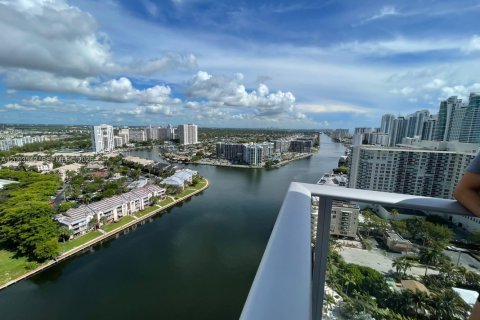 Condo in Hollywood, Florida, 2 bedrooms  № 2379850