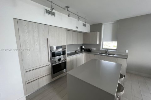 Condo in Hollywood, Florida, 2 bedrooms  № 2379850 - photo 6
