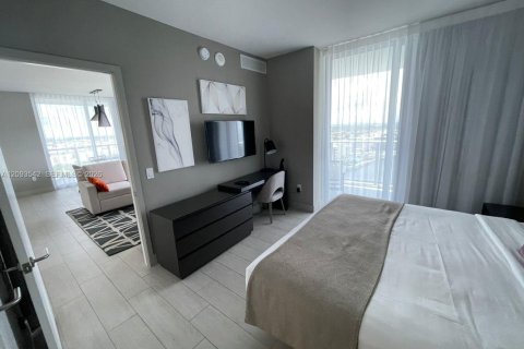 Condo in Hollywood, Florida, 2 bedrooms  № 2379850 - photo 15