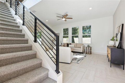 Casa en venta en Orlando, Florida, 4 dormitorios, 217.48 m2 № 1899858 - foto 5