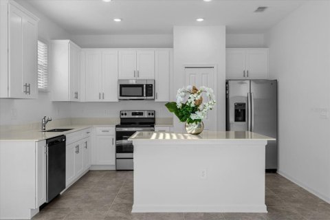 Adosado en alquiler en Kissimmee, Florida, 3 dormitorios, 171.22 m2 № 1647957 - foto 10