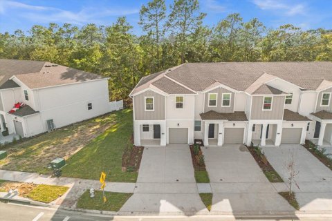 Adosado en alquiler en Kissimmee, Florida, 3 dormitorios, 171.22 m2 № 1647957 - foto 2