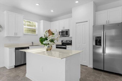 Adosado en alquiler en Kissimmee, Florida, 3 dormitorios, 171.22 m2 № 1647957 - foto 12