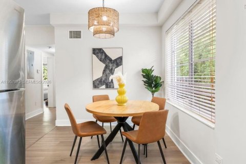 Apartamento en alquiler en Miami Beach, Florida, 2 dormitorios, 91.79 m2 № 2011692 - foto 7