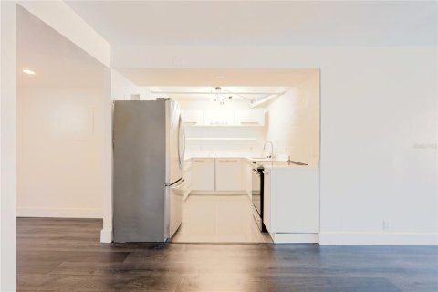 Copropriété à louer à Orlando, Floride: 2 chambres, 103.03 m2 № 2432600 - photo 7