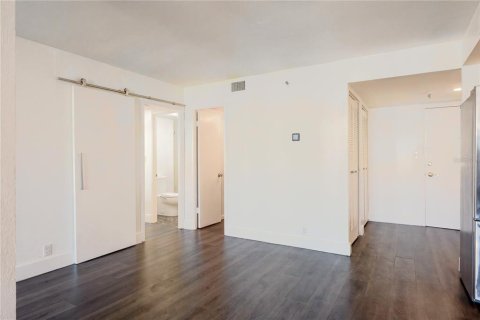 Copropriété à louer à Orlando, Floride: 2 chambres, 103.03 m2 № 2432600 - photo 11