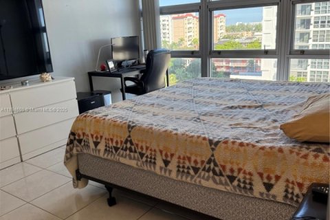 Снять в аренду кондоминиум в Помпано-Бич, Флорида 2 спальни, 97.55м2, № 1947415 - фото 14