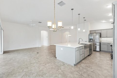 Casa en venta en The Villages, Florida, 3 dormitorios, 187.29 m2 № 1771582 - foto 16