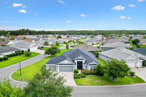 Casa en venta en The Villages, Florida, 3 dormitorios, 187.29 m2 № 1771582 - foto 1