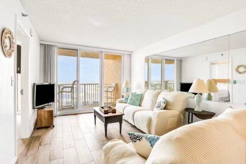 Copropriété à vendre à New Smyrna Beach, Floride: 2 chambres, 82.68 m2 № 1844730 - photo 1