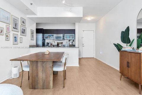 Copropriété à louer à Miami, Floride: 1 chambre, 71.91 m2 № 2381384 - photo 14