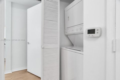 Copropriété à louer à Miami, Floride: 1 chambre, 71.91 m2 № 2381384 - photo 23