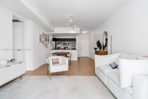 Copropriété à louer à Miami, Floride: 1 chambre, 71.91 m2 № 2381384 - photo 9
