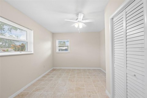 House in Sarasota, Florida 3 bedrooms, 115.11 sq.m. № 1429278 - photo 13