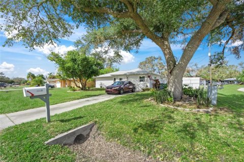 House in Sarasota, Florida 3 bedrooms, 115.11 sq.m. № 1429278 - photo 4