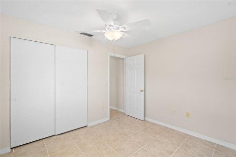 House in Sarasota, Florida 3 bedrooms, 115.11 sq.m. № 1429278 - photo 15