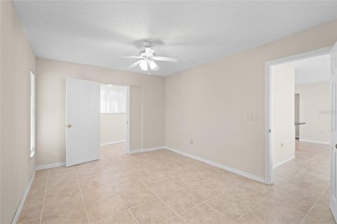 House in Sarasota, Florida 3 bedrooms, 115.11 sq.m. № 1429278 - photo 19