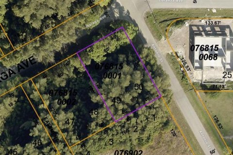 Terreno en venta en North Port, Florida № 231220 - foto 1
