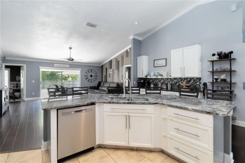 Villa ou maison à vendre à Orlando, Floride: 4 chambres, 187.11 m2 № 1831756 - photo 7