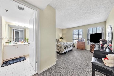 Condominio en venta en Miami, Florida, 2 dormitorios, 103.12 m2 № 1772342 - foto 5