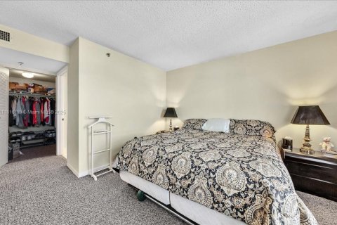 Condominio en venta en Miami, Florida, 2 dormitorios, 103.12 m2 № 1772342 - foto 14