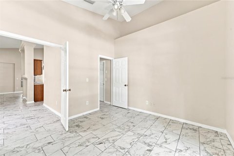 Villa ou maison à vendre à Orlando, Floride: 4 chambres, 144.74 m2 № 2220705 - photo 25