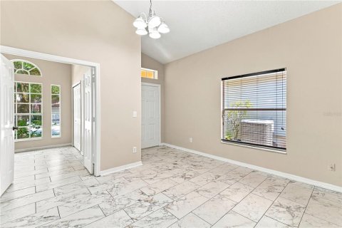Villa ou maison à vendre à Orlando, Floride: 4 chambres, 144.74 m2 № 2220705 - photo 4
