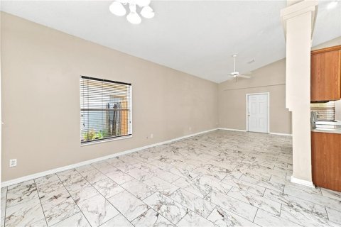 Villa ou maison à vendre à Orlando, Floride: 4 chambres, 144.74 m2 № 2220705 - photo 9