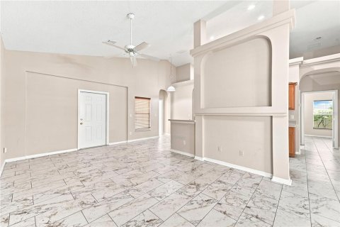 Villa ou maison à vendre à Orlando, Floride: 4 chambres, 144.74 m2 № 2220705 - photo 5