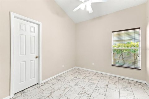 Villa ou maison à vendre à Orlando, Floride: 4 chambres, 144.74 m2 № 2220705 - photo 21