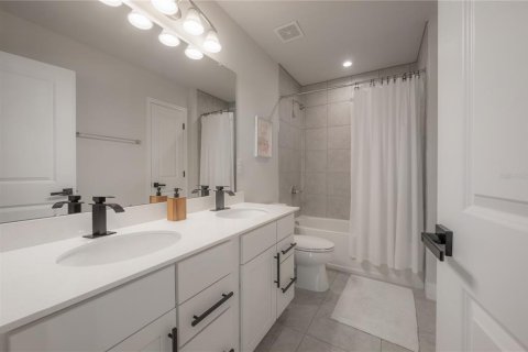 Casa en alquiler en Land O' Lakes, Florida, 4 dormitorios, 220.18 m2 № 1914855 - foto 27