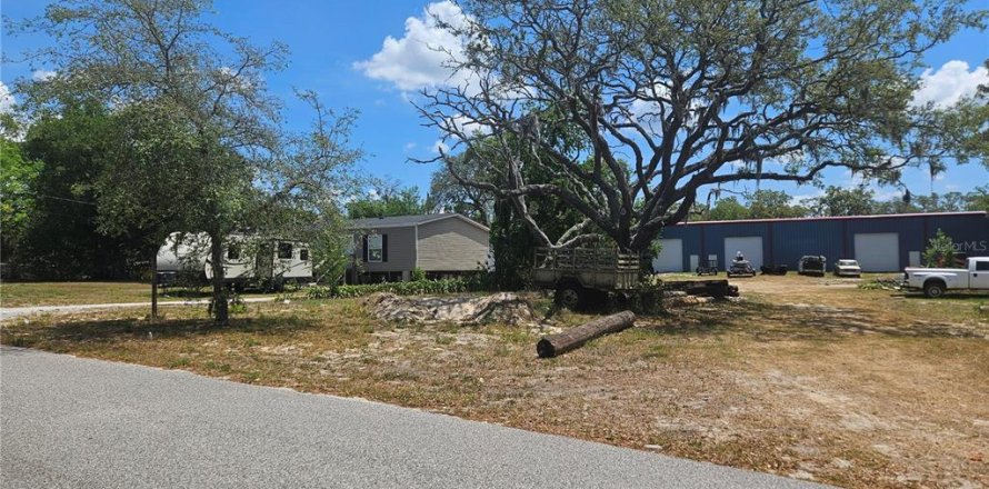Terreno en Hudson, Florida № 1740215