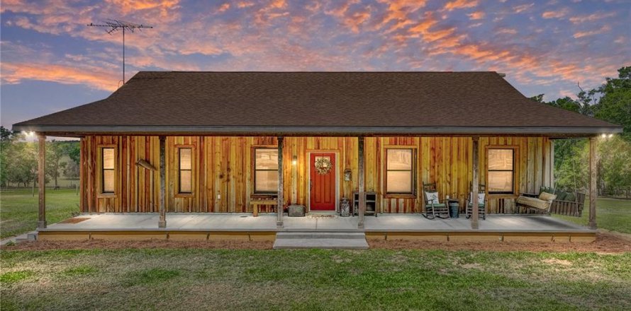 Casa en Dade City, Florida 3 dormitorios, 162.58 m2 № 1644262