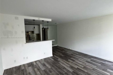 Condominio en venta en Boca Raton, Florida, 1 dormitorio, 55.74 m2 № 2023069 - foto 22