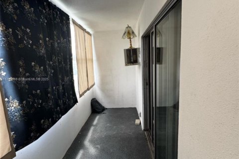 Condominio en venta en Boca Raton, Florida, 1 dormitorio, 55.74 m2 № 2023069 - foto 20