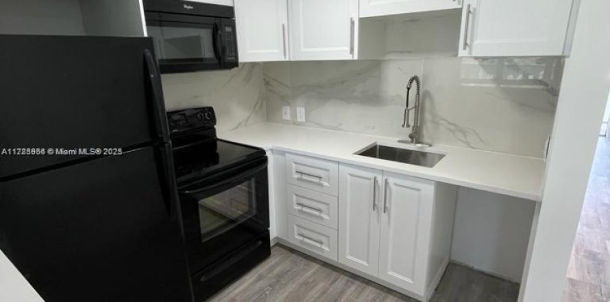 Condominio en Boca Raton, Florida, 1 dormitorio  № 2023069