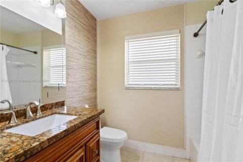 House in Davie, Florida 4 bedrooms, 193.79 sq.m. № 1700839 - photo 20