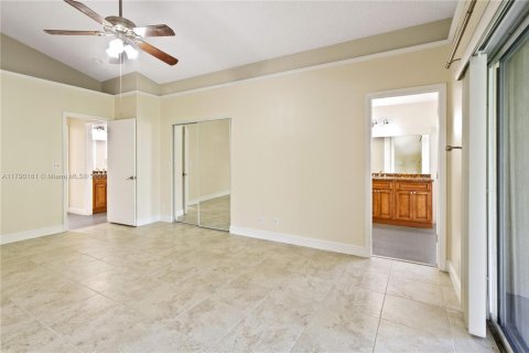 House in Davie, Florida 4 bedrooms, 193.79 sq.m. № 1700839 - photo 13