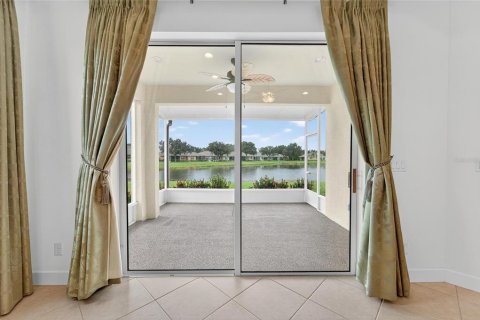 Villa ou maison à vendre à Sun City Center, Floride: 2 chambres, 154.96 m2 № 1906575 - photo 29