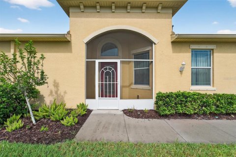 Villa ou maison à vendre à Sun City Center, Floride: 2 chambres, 154.96 m2 № 1906575 - photo 4