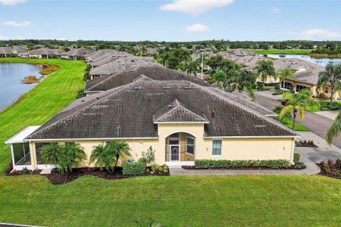 Villa ou maison à vendre à Sun City Center, Floride: 2 chambres, 154.96 m2 № 1906575 - photo 2