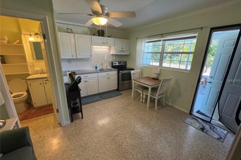 Studio in Venice, Florida № 2150548 - photo 4