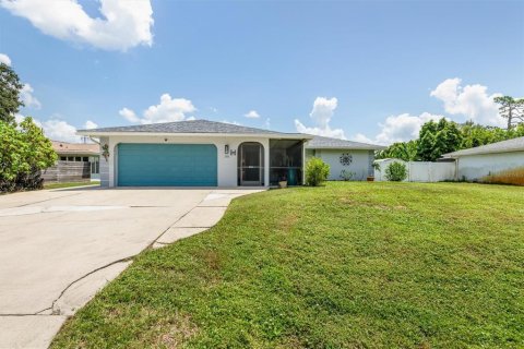 House in Port Charlotte, Florida 3 bedrooms, 144.74 sq.m. № 2325057
