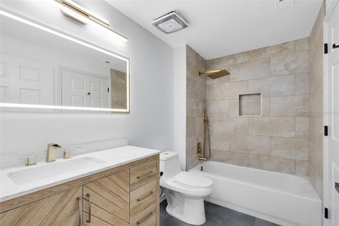 Copropriété à vendre à Orlando, Floride: 4 chambres, 138.33 m2 № 1620459 - photo 19