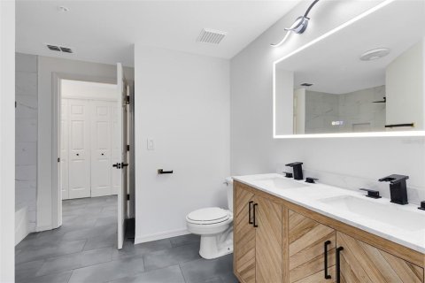 Copropriété à vendre à Orlando, Floride: 4 chambres, 138.33 m2 № 1620459 - photo 16