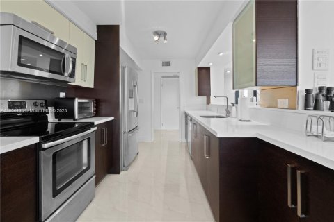 Condominio en alquiler en Hollywood, Florida, 2 dormitorios, 174.38 m2 № 1955365 - foto 7