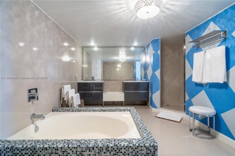 Condominio en alquiler en Hollywood, Florida, 2 dormitorios, 174.38 m2 № 1955365 - foto 9