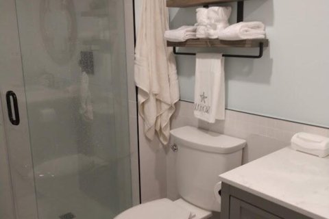 Condo in Lauderdale-by-the-Sea, Florida, 2 bedrooms  № 2402406 - photo 8
