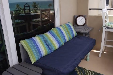 Condo in Lauderdale-by-the-Sea, Florida, 2 bedrooms  № 2402406 - photo 4