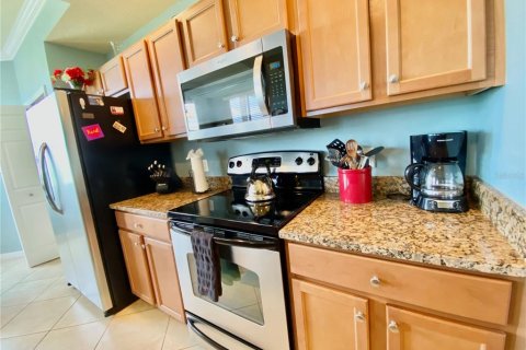 Copropriété à louer à Bradenton, Floride: 2 chambres, 107.4 m2 № 220151 - photo 10